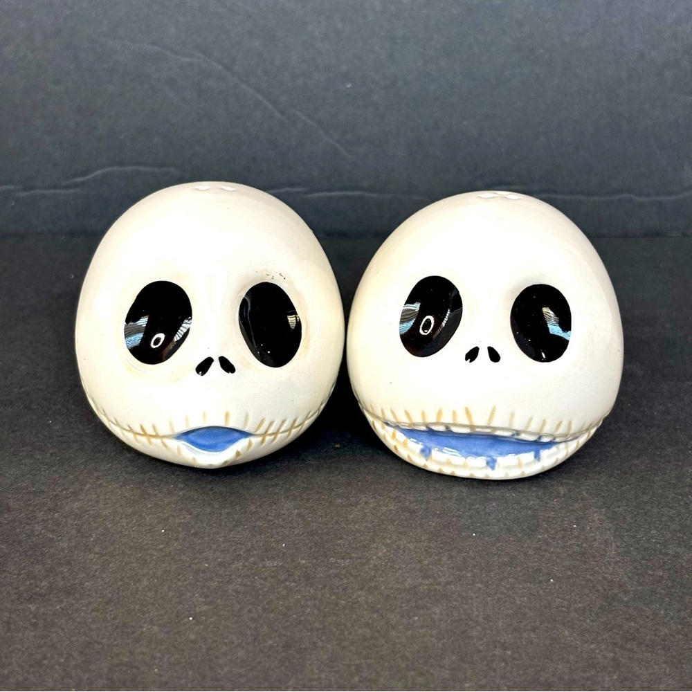 Disney Nightmare Before Jack Skellington Salt & Pepper Shaker Set